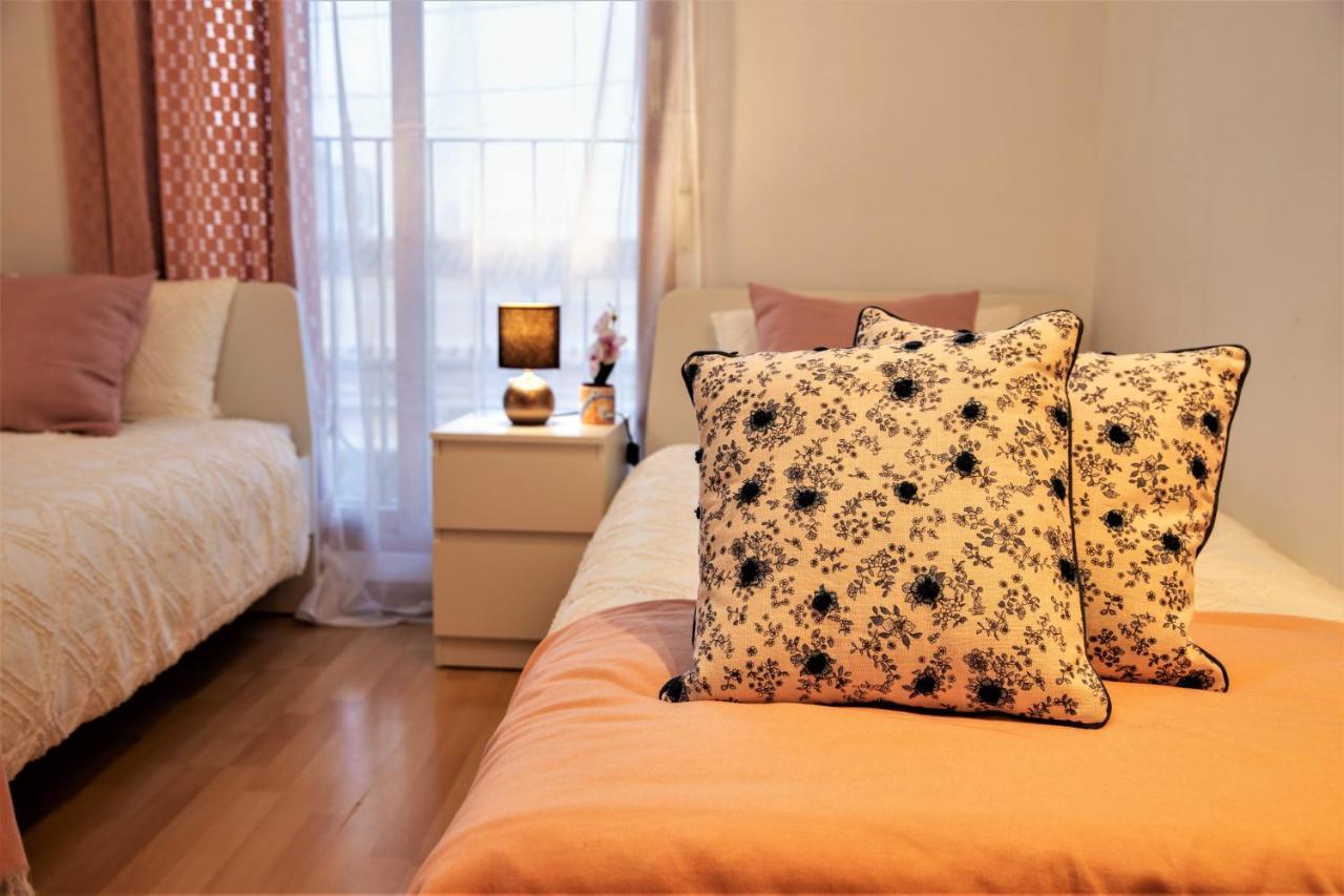 Aparthotel Mediterraneo By Neohotels-Centro 8 Min By Metro Valencia Exterior photo