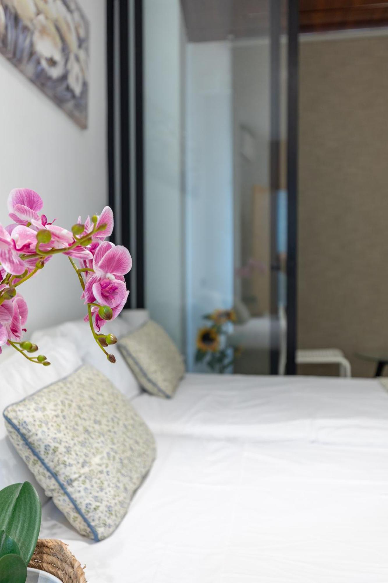 Aparthotel Mediterraneo By Neohotels-Centro 8 Min By Metro Valencia Exterior photo